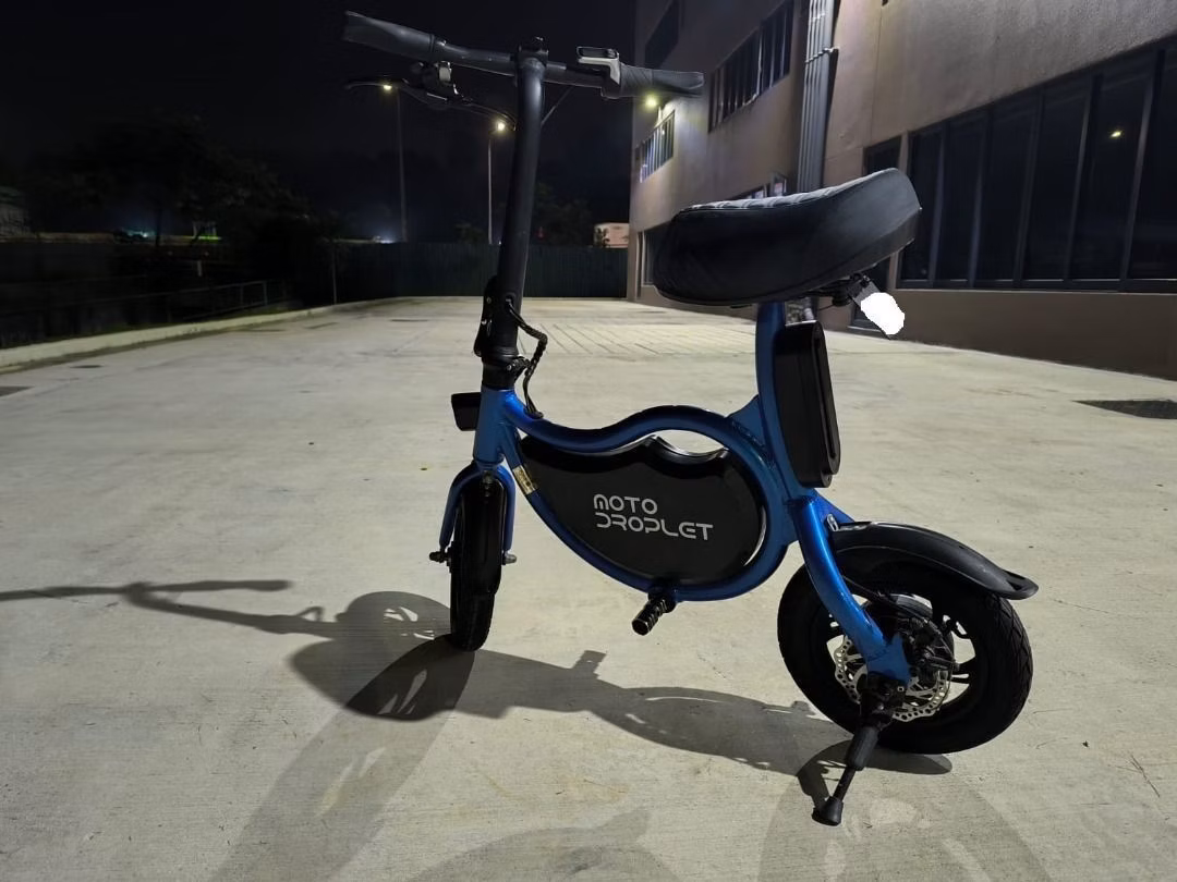 Moto Droplet Electric Scooter - Blue