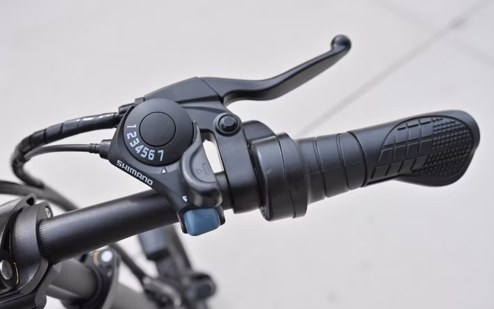 ADO A20+ Throttle - Installed